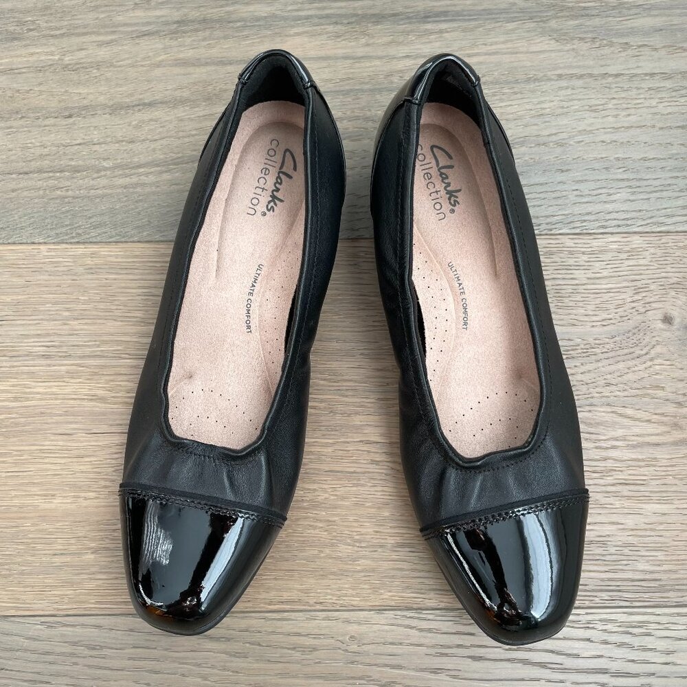 Clarks Collection Ultimate Comfort Slip On 1" Heel Patent Toe Shoes Black Sz 8.5